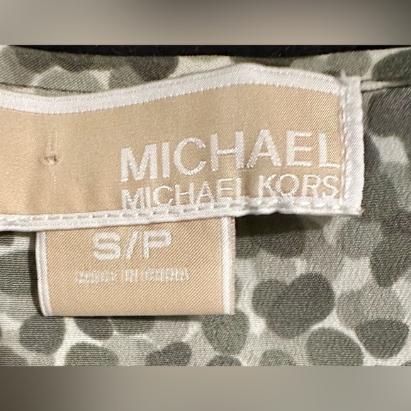 MICHAEL KORS * short sleeve- gray-cheetah top S/P - Picture 4 of 4